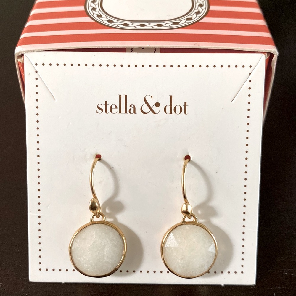 stella & dot Isla Drops White Round Faceted White Quartz Earrings NIB